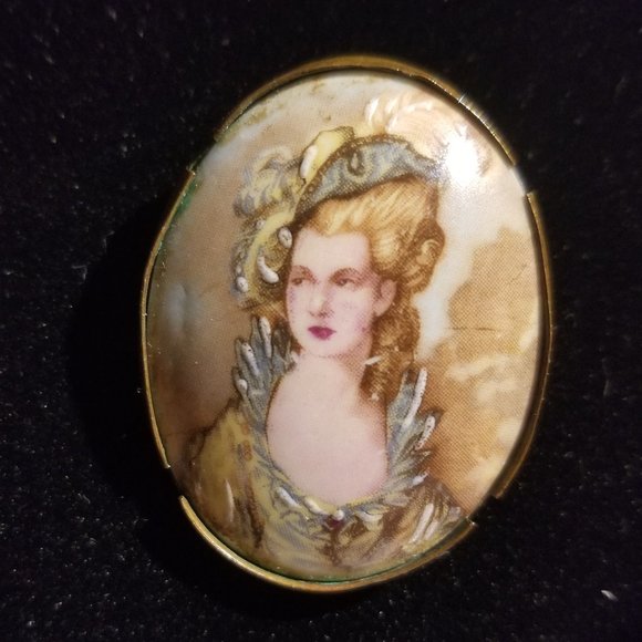 SOLD Antique  porcelain Brooch by Thomas Mott - Picture 1 of 6
